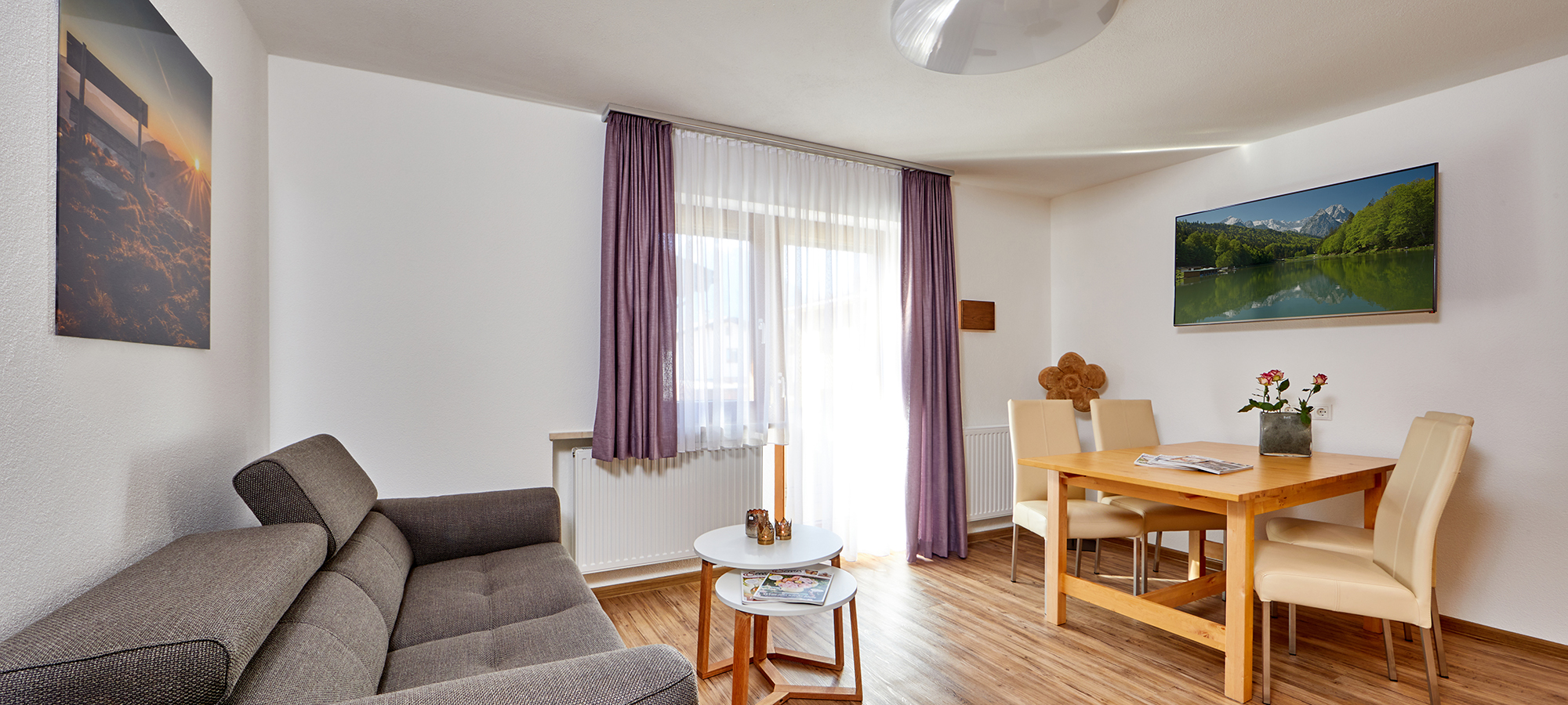 Gästehaus_Paula_Wohn_Essbereich